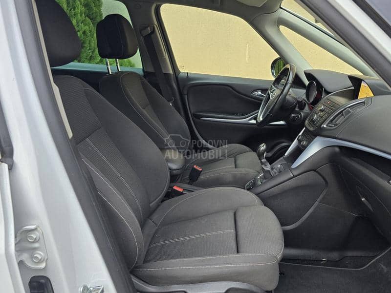 Opel Zafira 