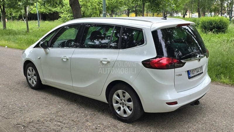 Opel Zafira 