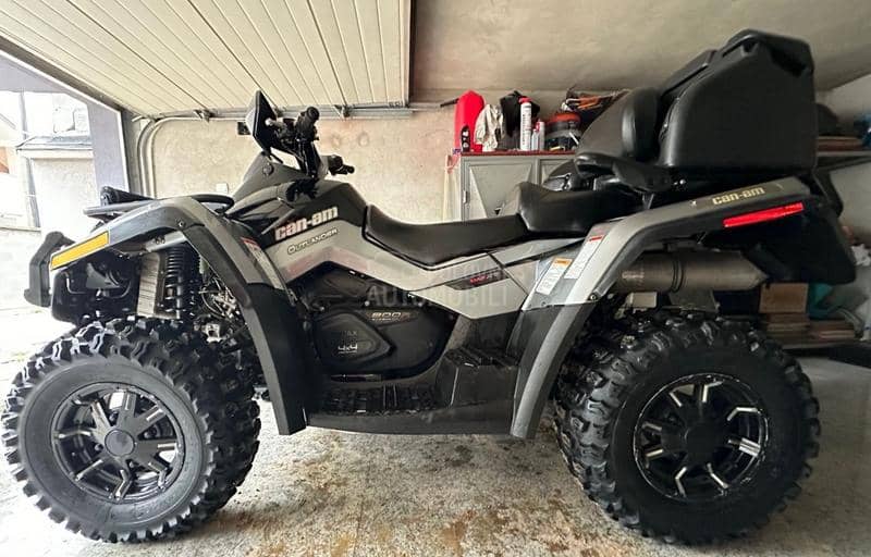 Can-Am Outlander 800r