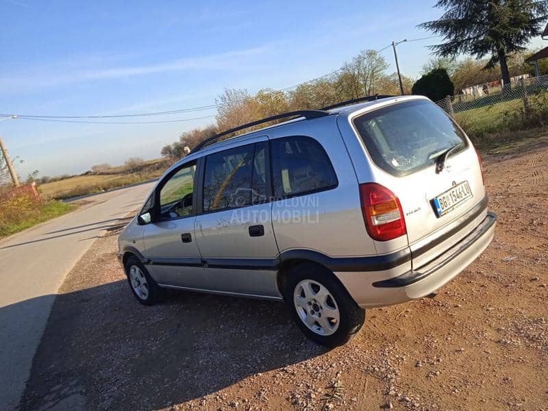Opel Zafira 