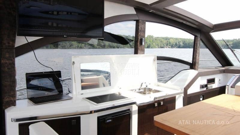 Galeon 425 HTS