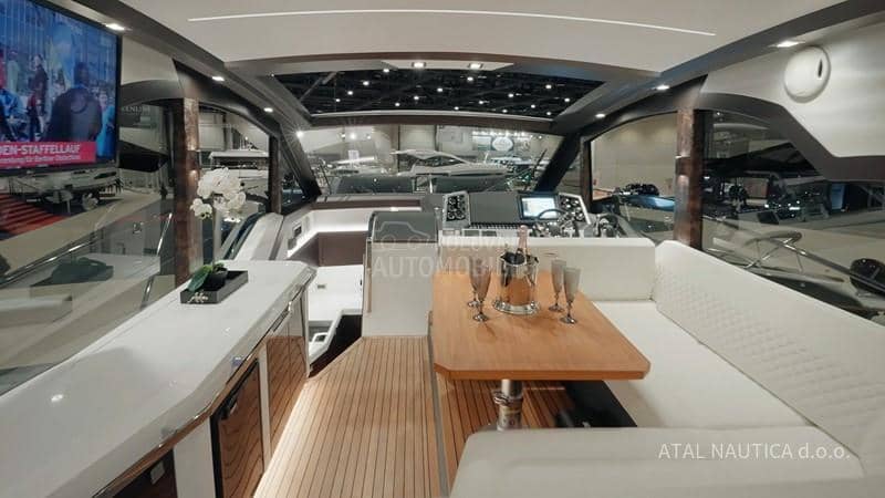 Galeon 425 HTS