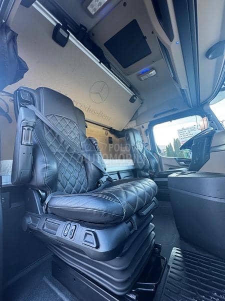 Mercedes Benz Actros 1848