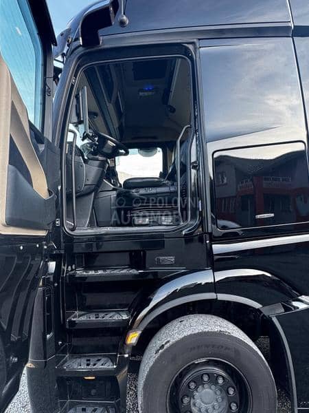 Mercedes Benz Actros 1848