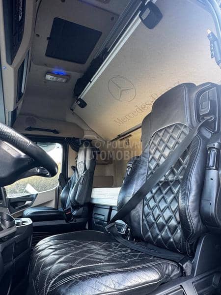 Mercedes Benz Actros 1848