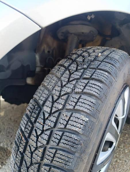 Opel Corsa D SATELITE