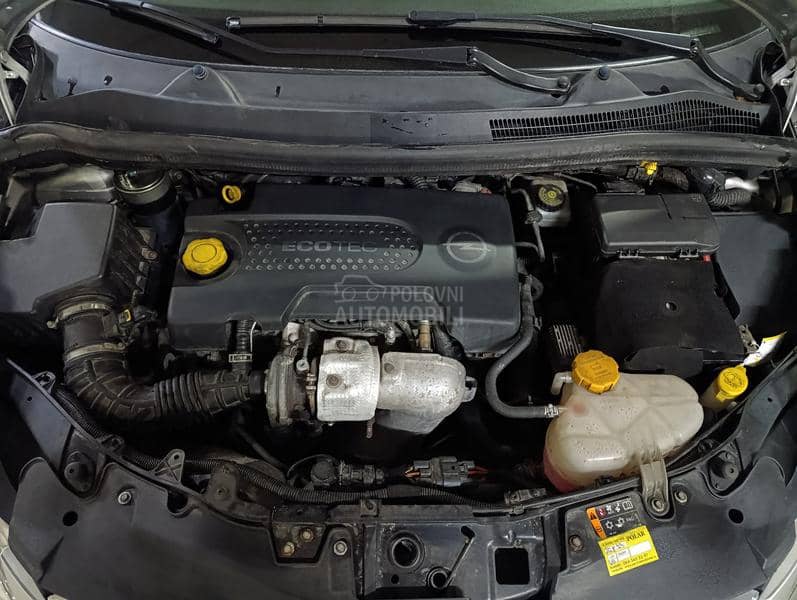 Opel Corsa D SATELITE