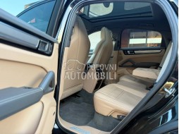 Porsche Cayenne S Coupe Platinum slika 21