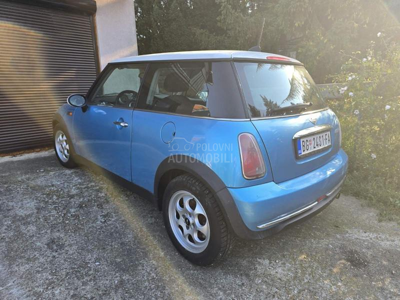 MINI Cooper 1.6