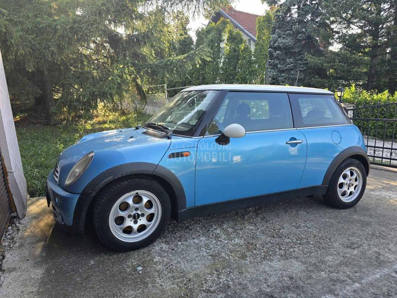 MINI Cooper 1.6