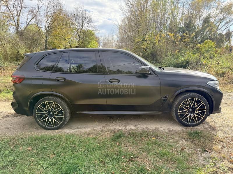 BMW X5 M BLACK FROZEN