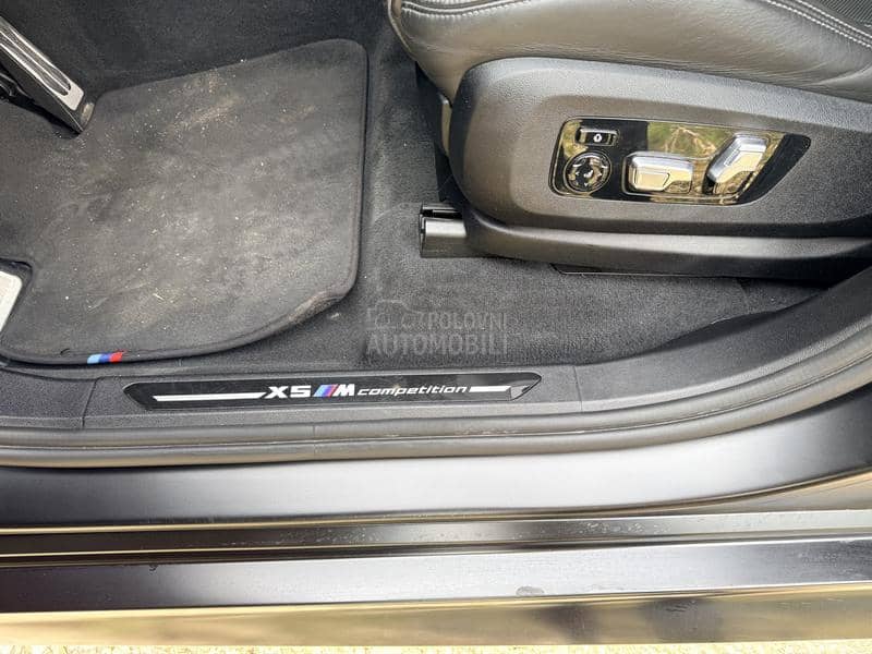 BMW X5 M BLACK FROZEN