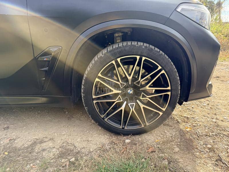 BMW X5 M BLACK FROZEN