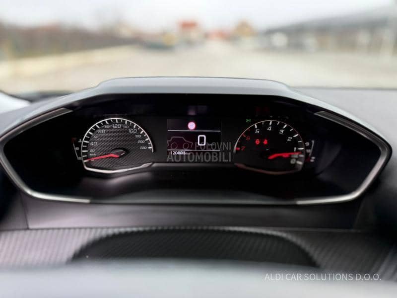 Peugeot 2008 1.5 Hdi/Allure