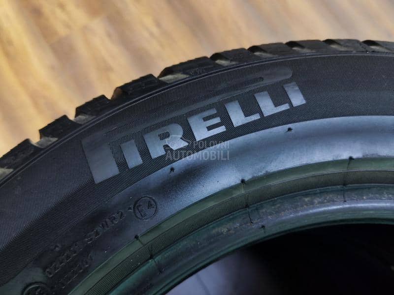 Pirelli 205/60 R16 Zimska