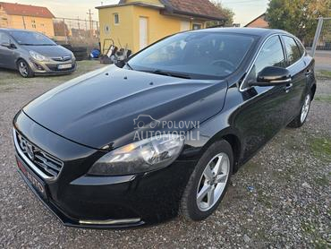 Volvo V40 2.0 D2 SUMMUM