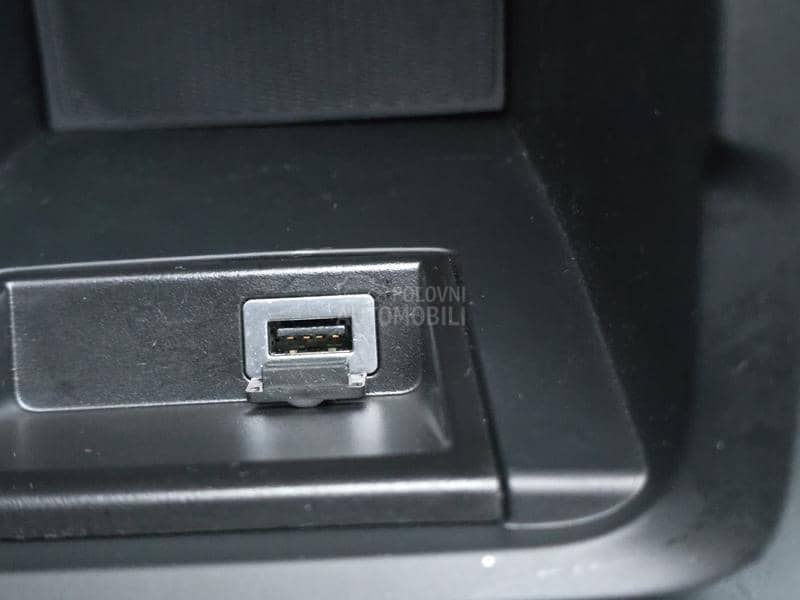 Volvo V40 2.0 D2 SUMMUM