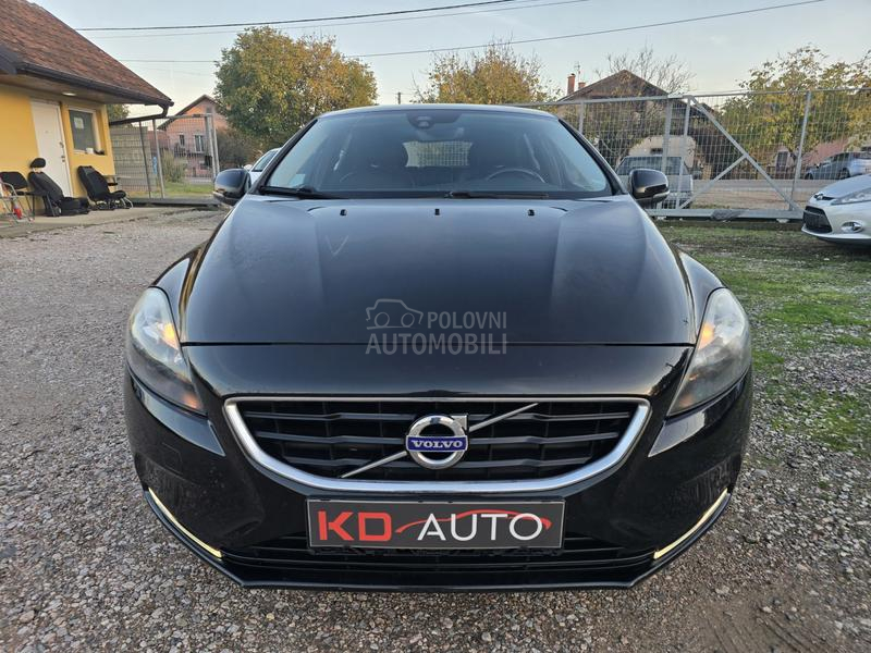 Volvo V40 2.0 D2 SUMMUM