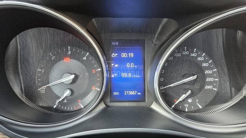 Toyota Avensis 2.0 D  F U L