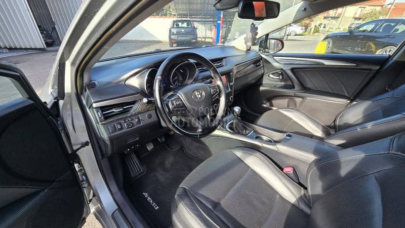 Toyota Avensis 2.0 D  F U L