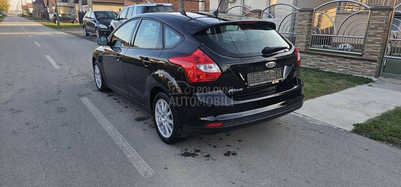Ford Focus 1.6 ben