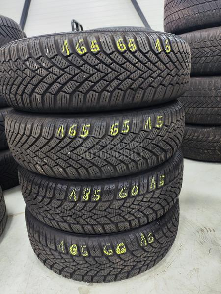 Continental 185/60 R15 Zimska
