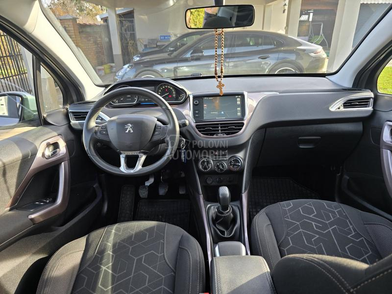 Peugeot 2008 1.6hdi ALLURE pan
