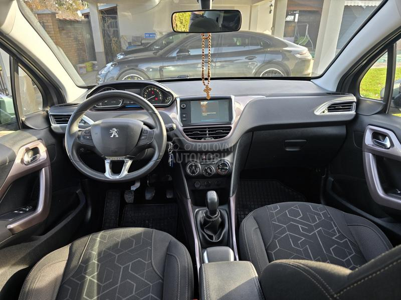 Peugeot 2008 1.6hdi ALLURE pan
