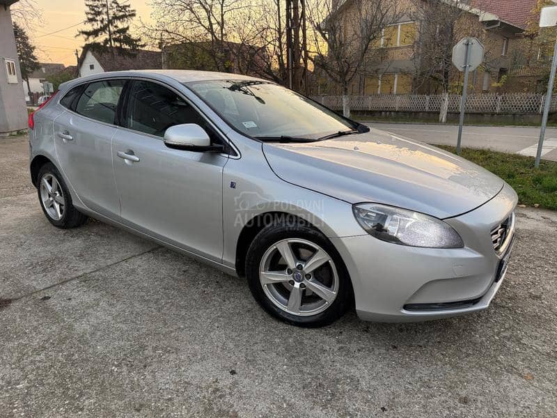 Volvo V40 KO.ZA/NA.VI/fu.ll