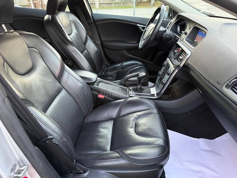 Volvo V40 KO.ZA/NA.VI/fu.ll