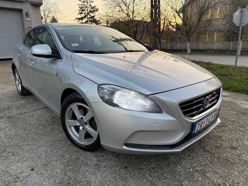 Volvo V40 KO.ZA/NA.VI/fu.ll