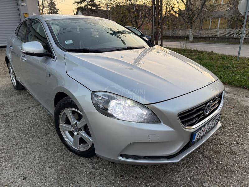 Volvo V40 KO.ZA/NA.VI/fu.ll