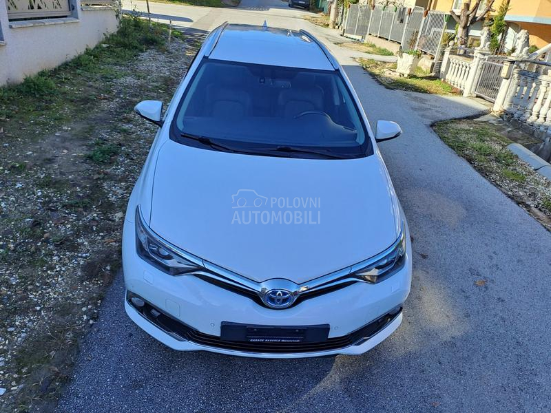 Toyota Auris 1.8