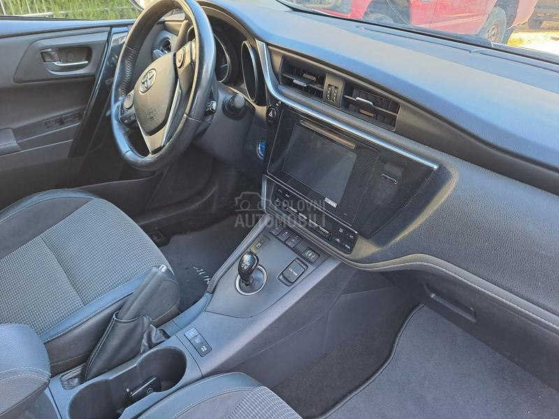 Toyota Auris 1.8