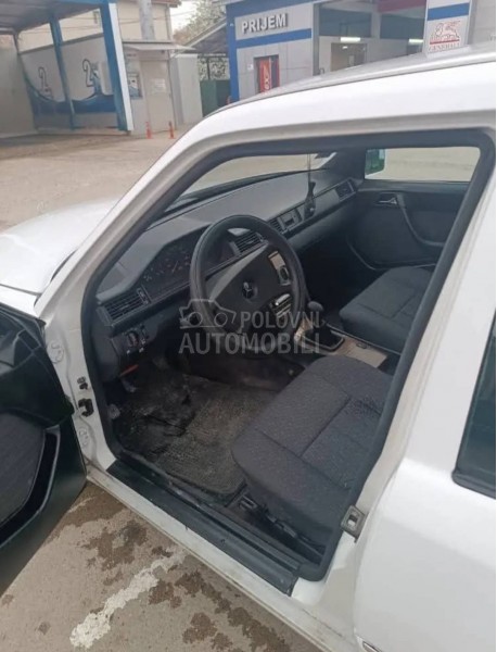 Mercedes Benz W124 2.5