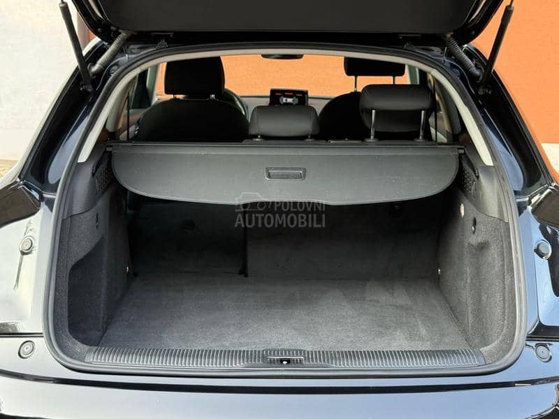 Audi Q3 2.0 TDI AUTOM/LED