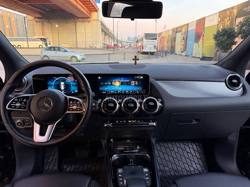 Mercedes Benz GLA 200 200d