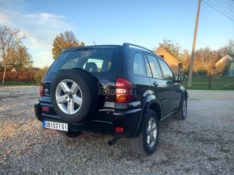 Toyota RAV 4 p r e p o r u k a