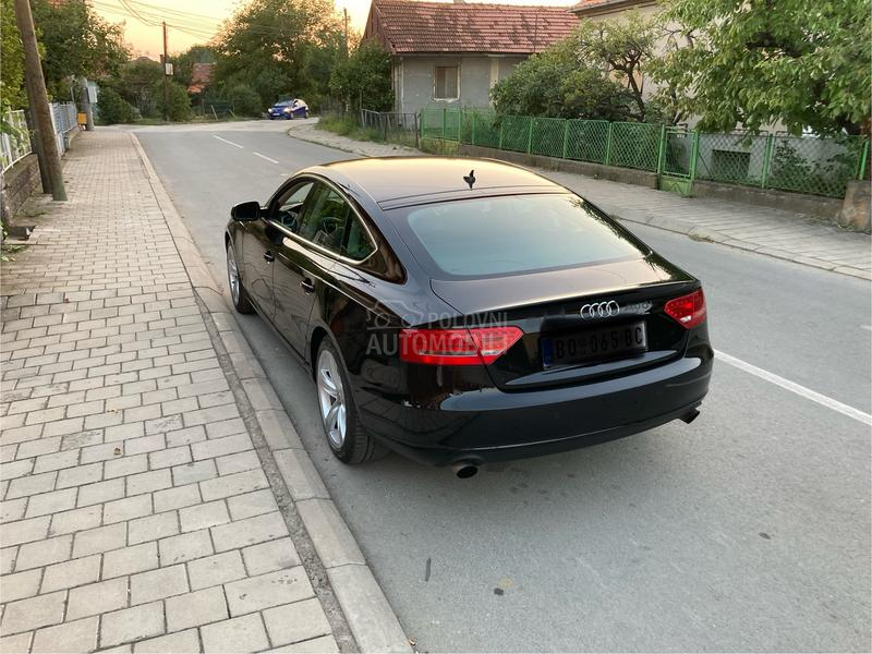 Audi A5 pre.poruka