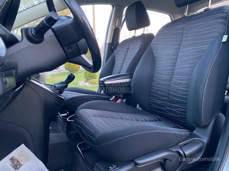 Mazda 2 1.3 SVAJCARSKA