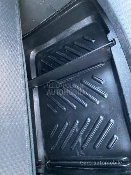 Mazda 2 1.3 SVAJCARSKA