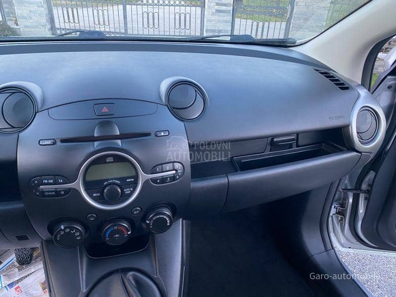 Mazda 2 1.3 SVAJCARSKA