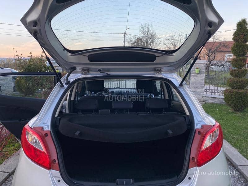 Mazda 2 1.3 SVAJCARSKA