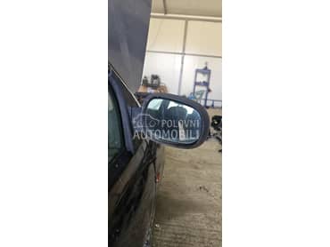 Desni Retrovizor za Renault Scenic od 1999. do 2005. god.