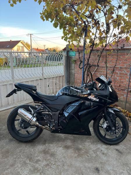 Kawasaki 250r