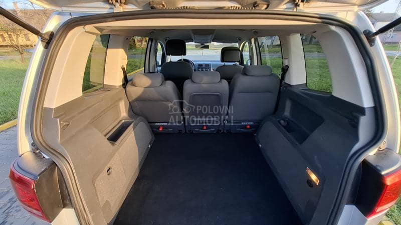 Volkswagen Touran 2.0tdi DSG led