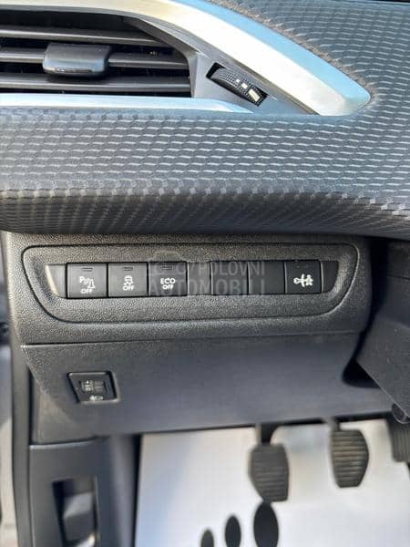 Peugeot 2008 1.6 hdi ALLURE