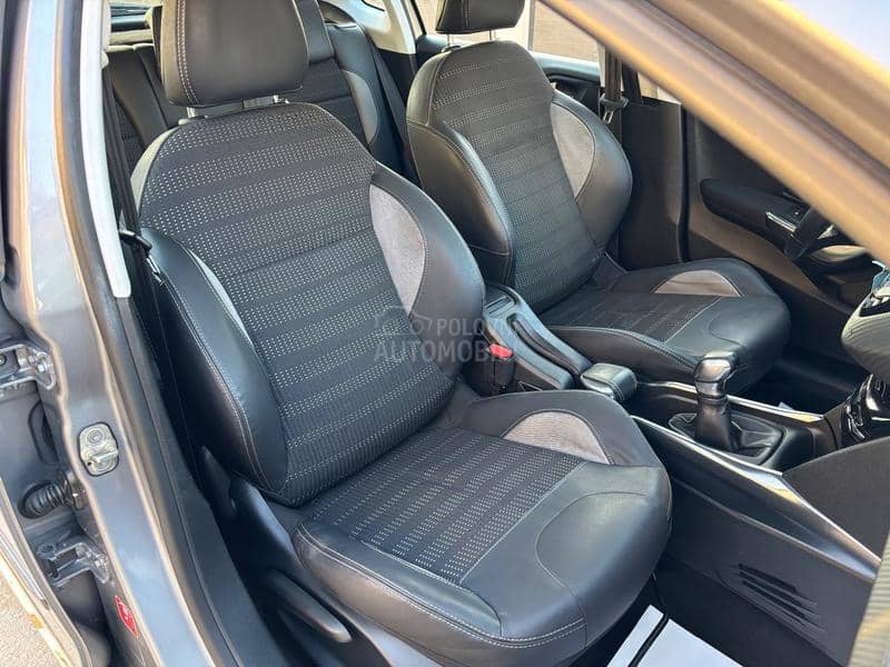 Peugeot 2008 1.6 hdi ALLURE