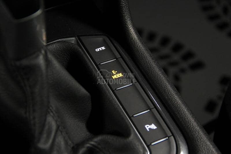 Volkswagen Tiguan RATA OD260/PLUG IN