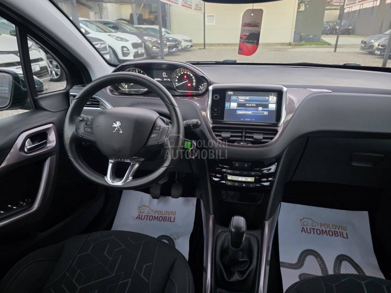 Peugeot 2008 1.2 STYLE/135.000